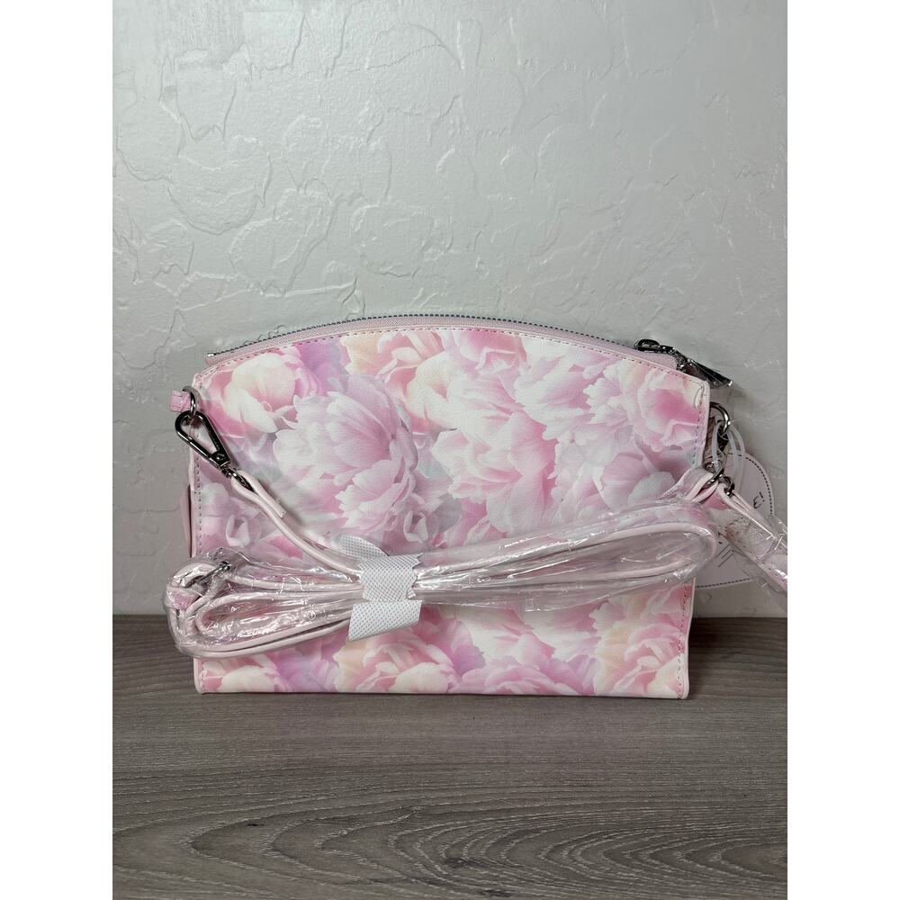 New! BETSEY JOHNSON Quinn Bifold Floral Convertible Crossbody / Wristlet Floral - Picture 4 of 8